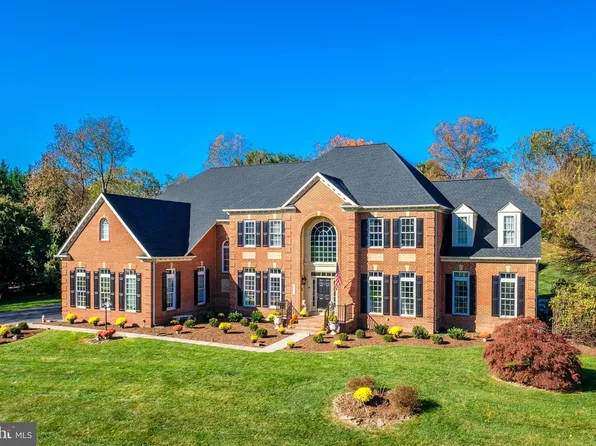 816 Polo Pl, Great Falls, VA 22066