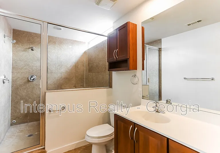 241 Maynard Ter #5 — Photo 14