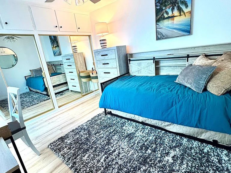 Office/Second Bedroom with Trundle