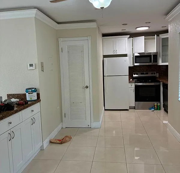 1300 Moffett St #209 — Photo 3