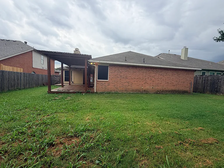1023 Bonanza Dr — Photo 42