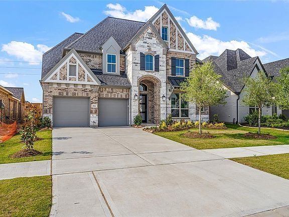 2nd image of 29114 Hauter Way