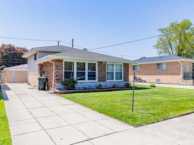 764 E 146th St, Dolton, IL, 60419