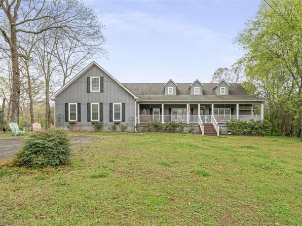 757 Compton Rd SE, Silver Creek, GA 30173