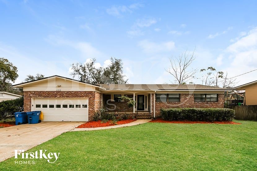 1st image of 3923 Yarborough Dr