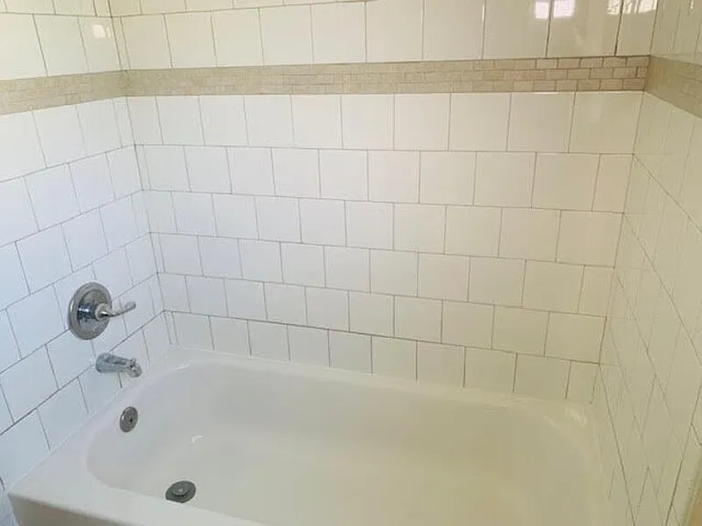 1121 Alton St — Photo 13
