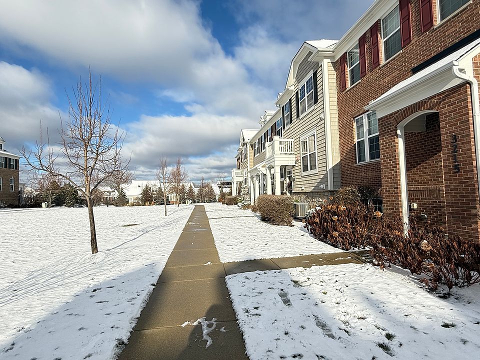 1st image of 3211 Coral Ln #3211