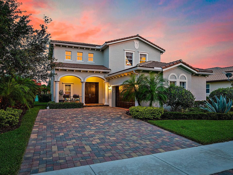 1st image of 130 Crab Cay Way