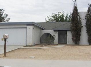 517 Cottonwood Dr, Ridgecrest, CA 93555