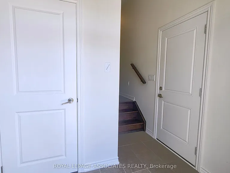 36 Velvet Dr — Photo 3