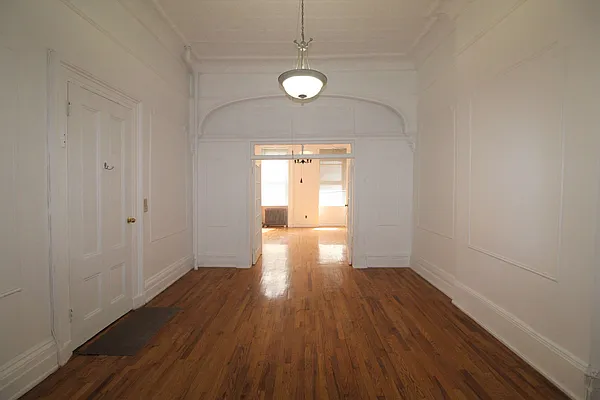 Rented by Compass | media 20