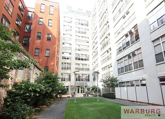 Sold by Warburg | media 14