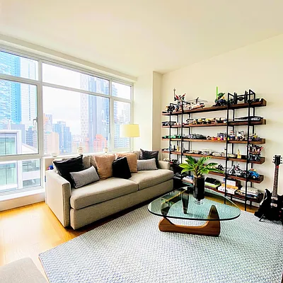 Rented by Compass | media 21