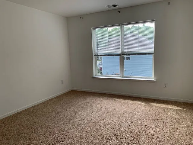 32041 Woods Ct — Photo 13