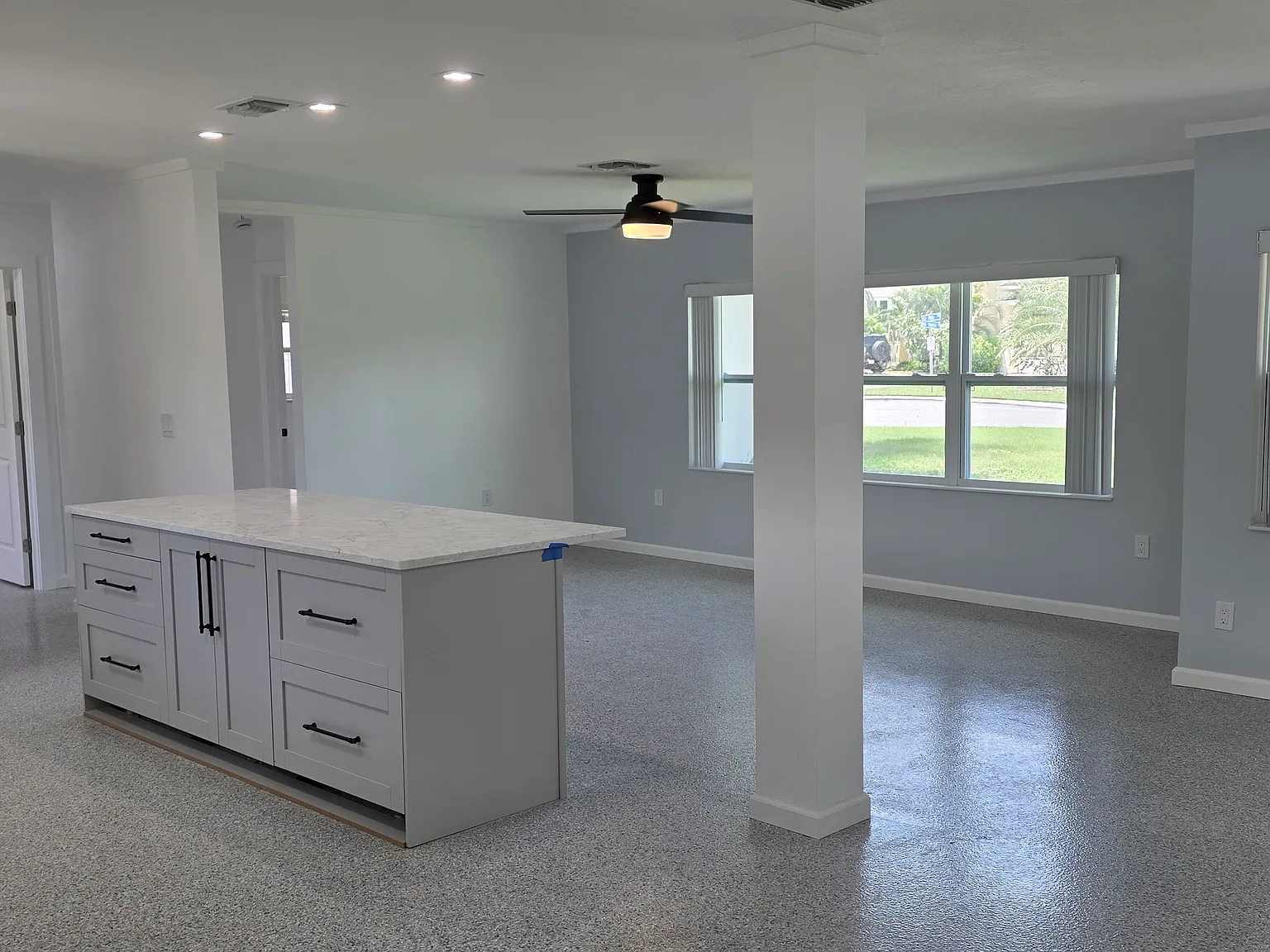 3 bed, 1695 sqft, $4,395 — Photo 4