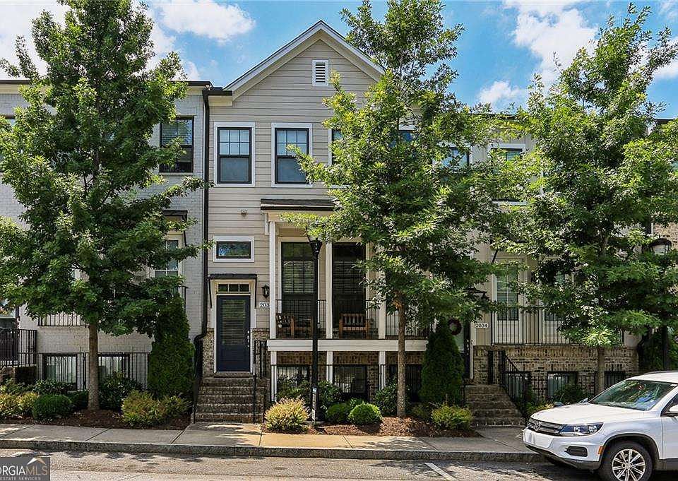 1st image of 2032 Manchester St