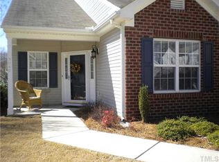 3040 Buttonwood Ln, Clayton, NC 27520