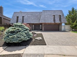 2594 Norton Pl, Bellmore, NY 11710