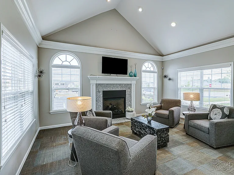 Abbey Ridge Apartment Homes — Photo 17