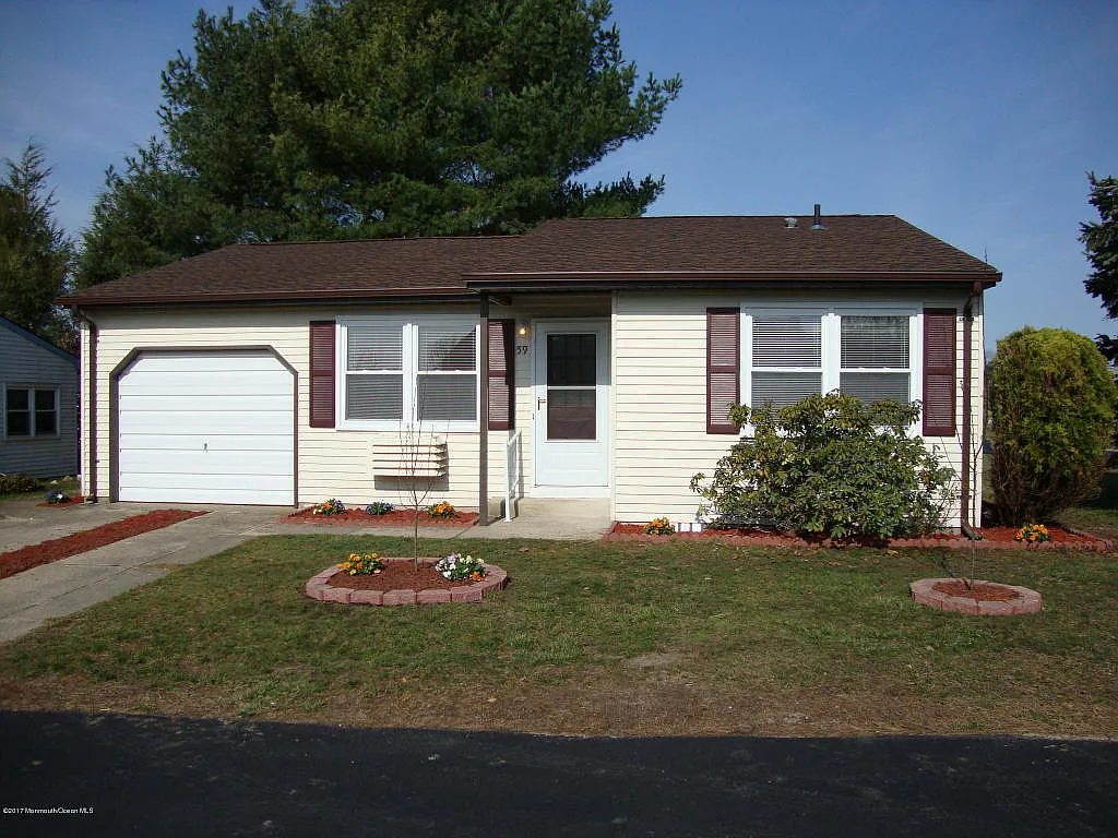 59 Chelsea Dr photo 1