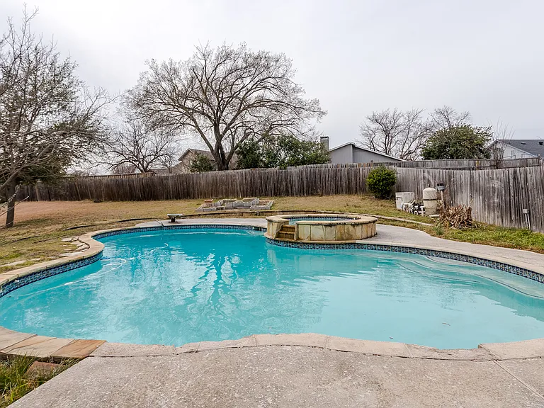 4617 Olympia Dr — Photo 48