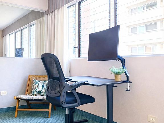 3rd image of 444 Kanekapolei St #407