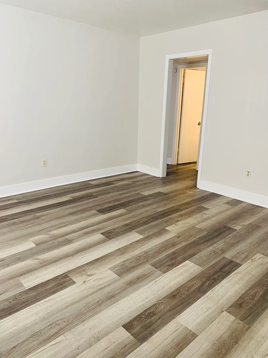 Living room - 208 Marion Ct #A
