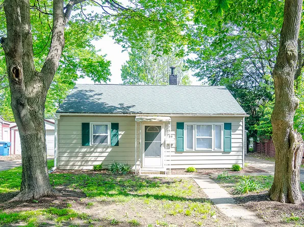 716 Sherwood Ter, Champaign, IL 61820