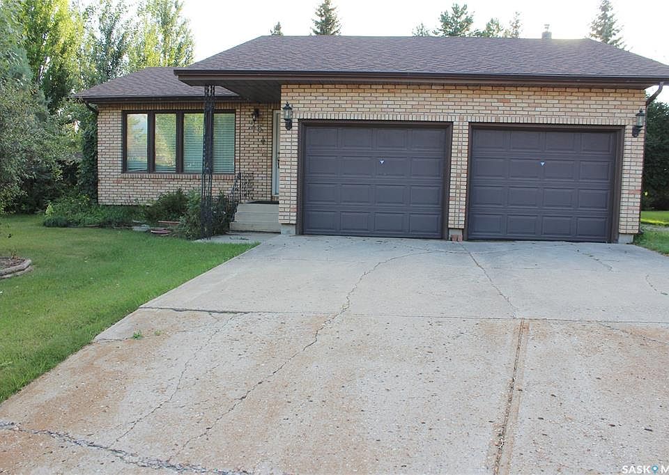 1st image of 23 Larmour BAY