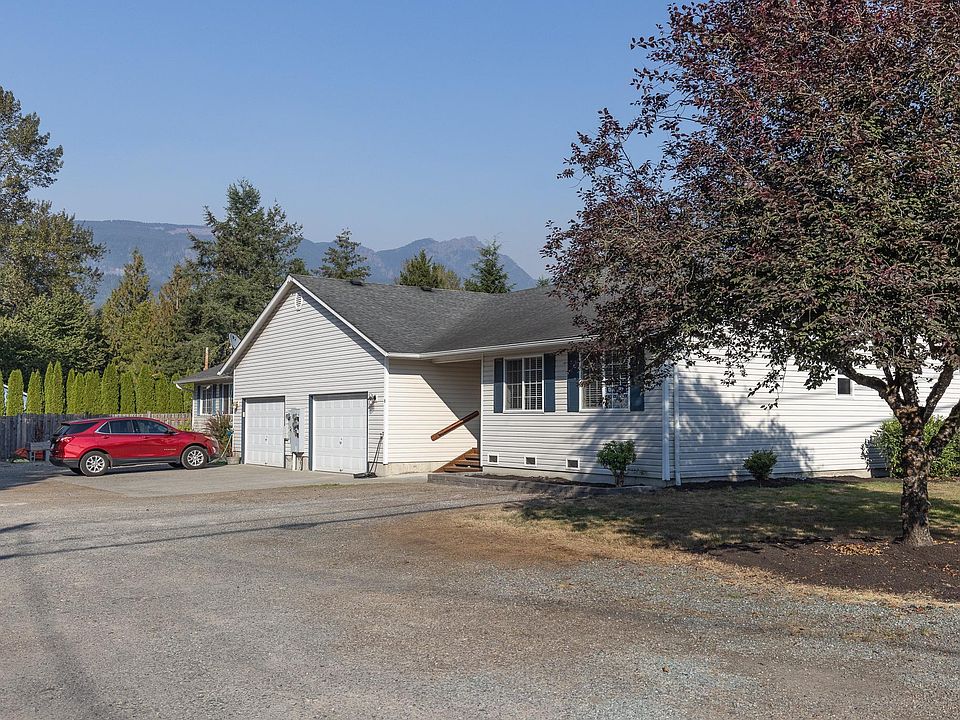 Unit A is at the back - this unit has a 1 car garage and extra on-site parking.