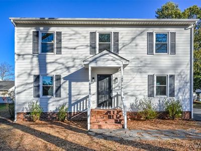 208 Huntsman Rd, Sandston, VA, 23150