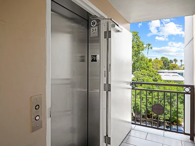 Elevator