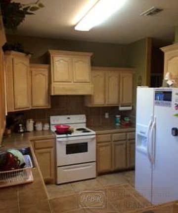 3rd image of 213 White Oak