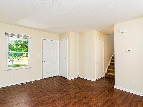 5th image of 7598 Cortina Ct