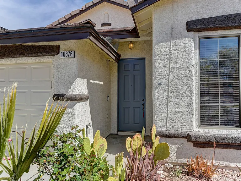 10876 Scamadella St — Photo 2