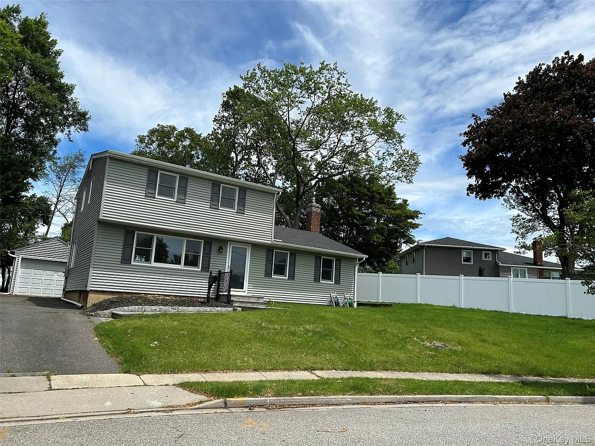 Building Photo - 69 Allan Dr