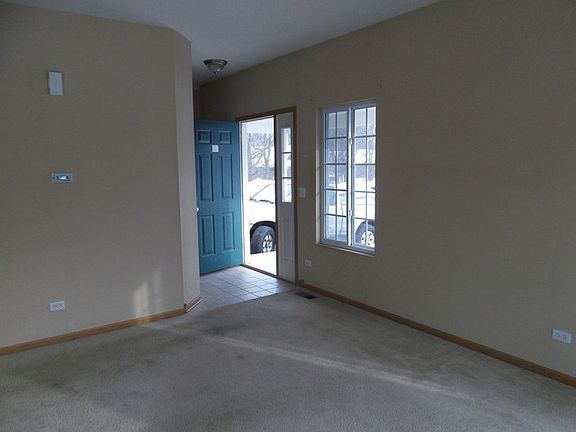 5th image of 619 Windsor Dr #6A