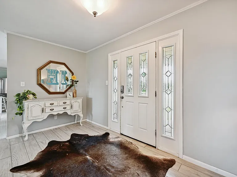 9209 Rock Way Dr — Photo 6