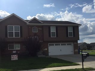 209 Olyvia Dr, Saint Jacob, IL 62281