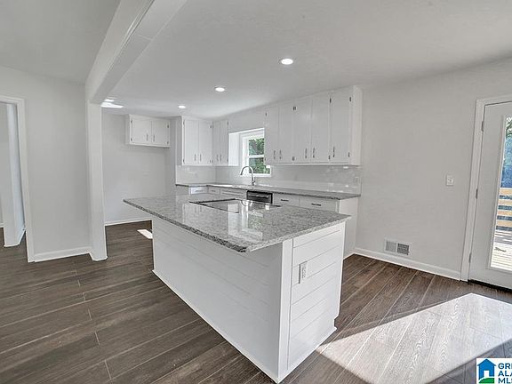 5th image of 2321 Royal Knoll Ln