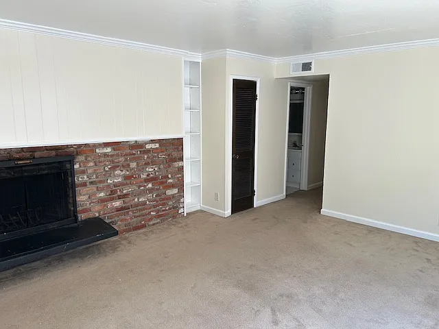 2604 O St #4 — Photo 3