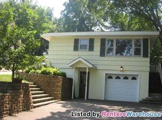 3477 Crystal Pl, Wayzata, MN 55391