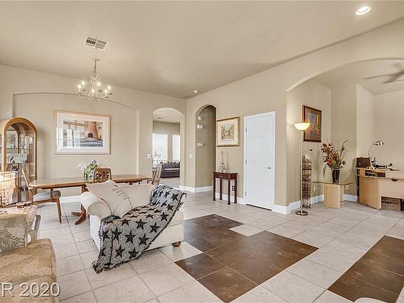 5th image of 3634 Hardwick Hall Way