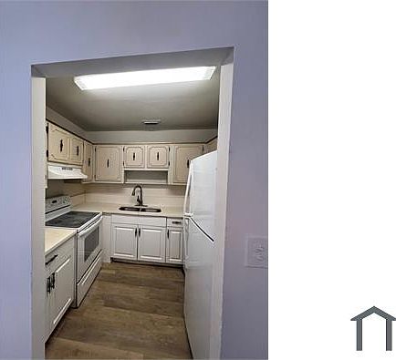 4th image of 408 NW 30th Ct APT 201