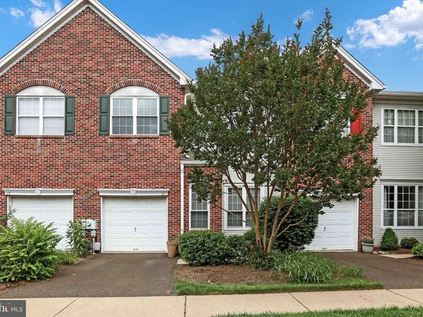 21 Tankard Ln, Washington Crossing, PA 18977