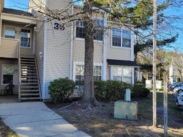 27 Driftwood Ct #27, Absecon, NJ 08205