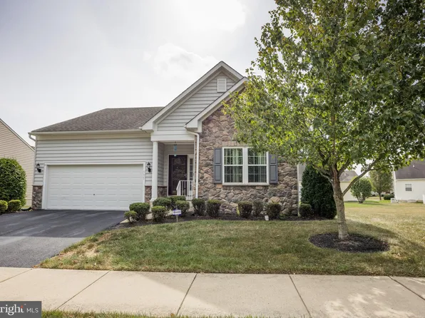 535 Hambleton Ln, Newark, DE 19702