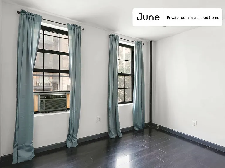 226 E 7th St #C — Photo 2