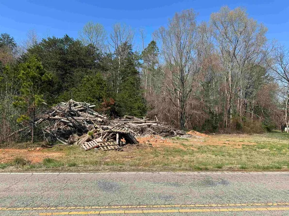 1300 Old Metal Rd, Gaffney, SC 29341