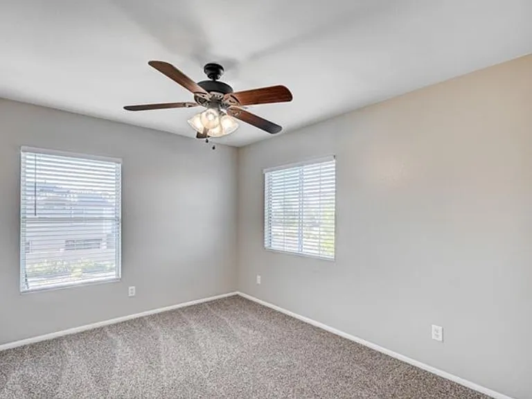 1013 Brinkman St — Photo 22
